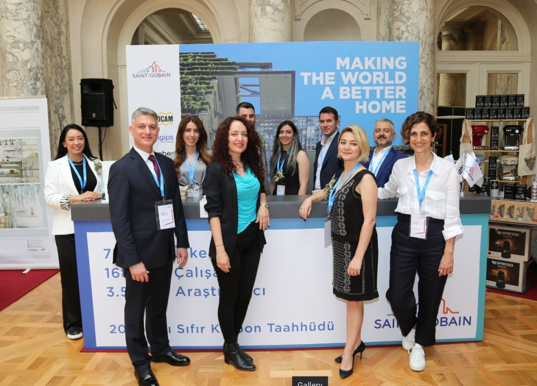 Saint-Gobain Ana Sponsorluğunda Seçkin Yapı Sektörü Firmaları ve Mimarlar Fransız Sarayı’nda Bir Araya Geldi Saint-Gobain Ana Sponsorluğunda Seçkin Yapı Sektörü Firmaları ve Mimarlar Fransız Sarayı’nda Bir Araya Geldi