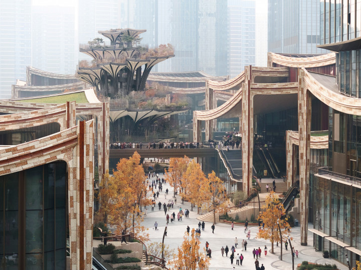 Heatherwick Studio'nun Seramik ve Doğayı Birleştiren Projesi