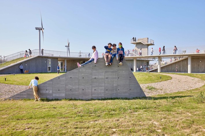 Toplum Merkezi Örnekleri