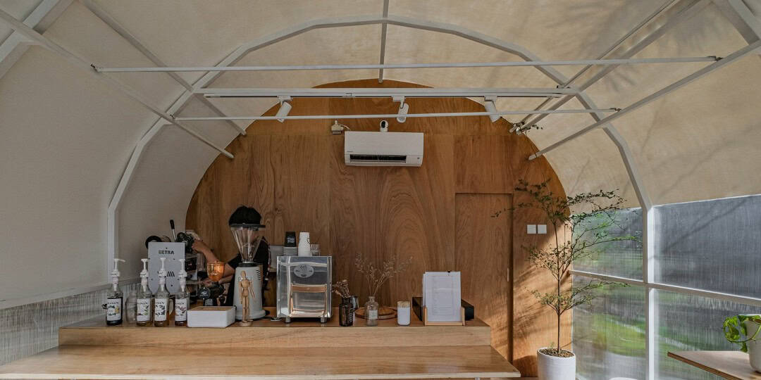 20 M2'lik Sürdürülebilir Bir Kafe
