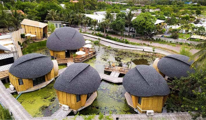 Tayland'da Bir Eko-Turist Oteli: Yüzen Bambu Bungalovlar