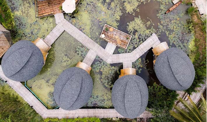 Tayland'da Bir Eko-Turist Oteli: Yüzen Bambu Bungalovlar