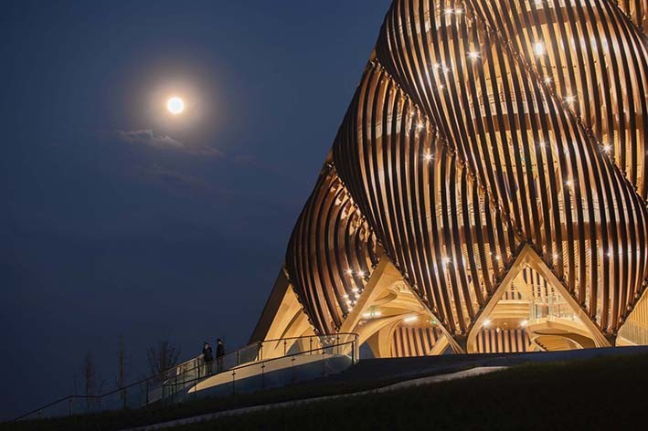 Hareketli Cephe Örnekleri