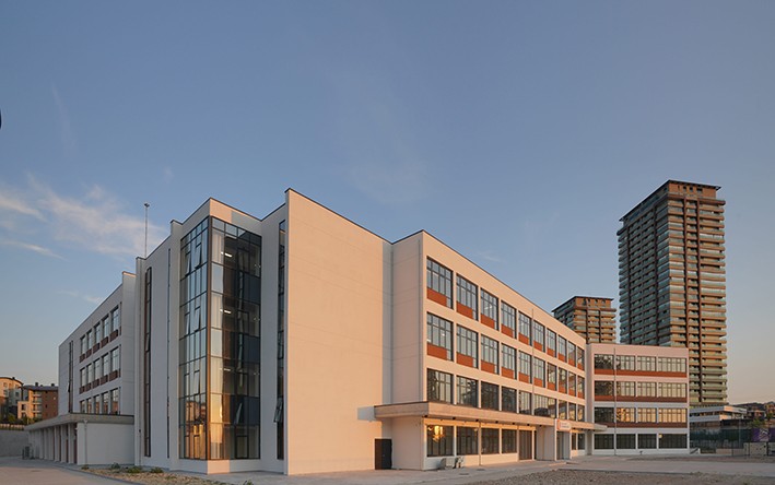 Aura Design Studio Gazi Anadolu Lisesi'ni Tasarladı!