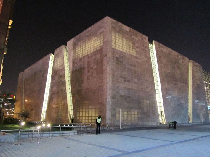 Alternatif Malzemeler: Yarı Saydam Beton (Transparan Beton)