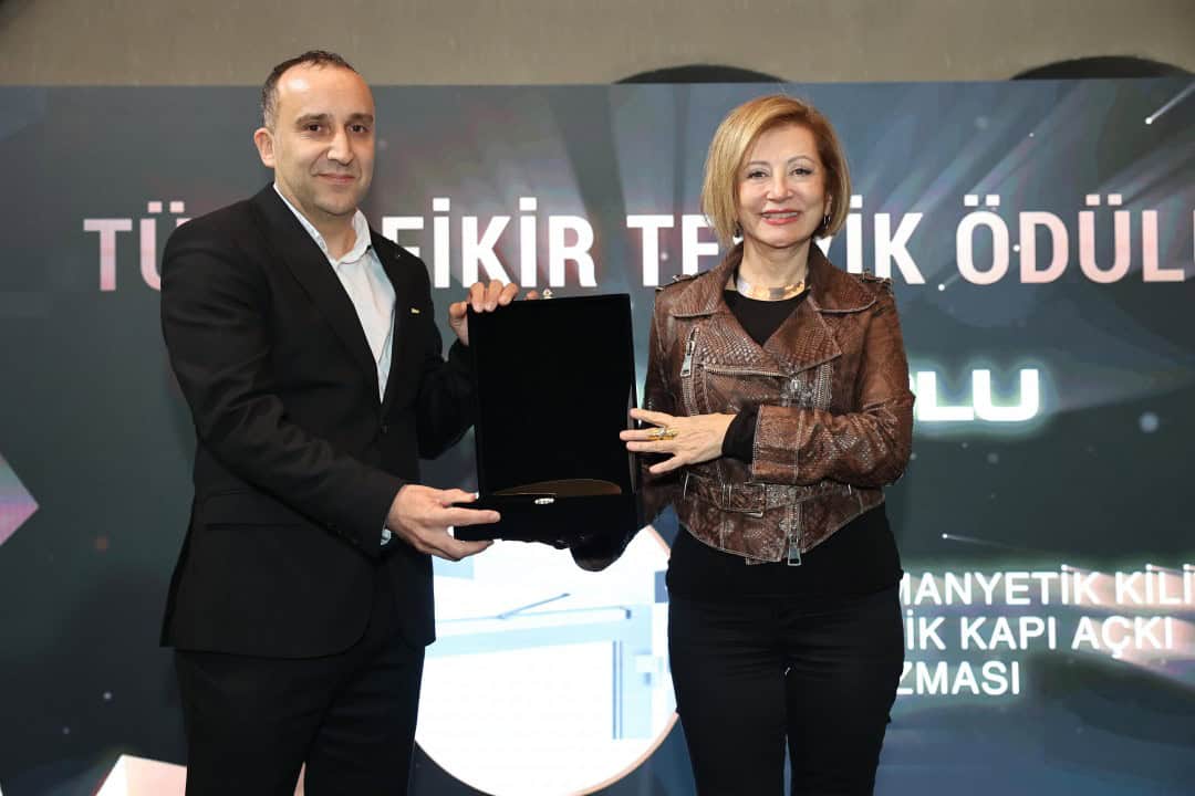 Altın Çekül Teşvik Ödül Çuhadaroğlu Grup Altın Çekül Teşvik Ödül Çuhadaroğlu Grup
