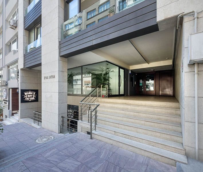 Seyhanlı Apartmanı