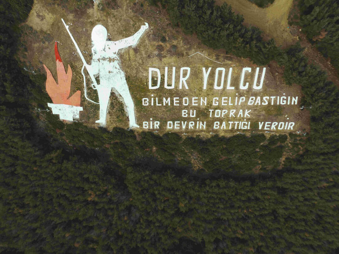 Çanakkale’nin Simgesi Dur Yolcu Anıtı, Filli Boya’nın Geliştirdiği Özel Boya ile Gece Gündüz Parlayacak