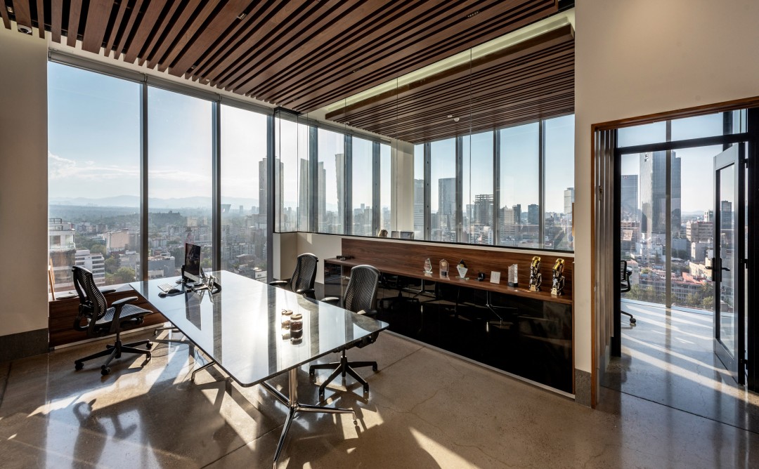 Depremden Zarar Görmüş Kulenin Yeni Restorasyonu