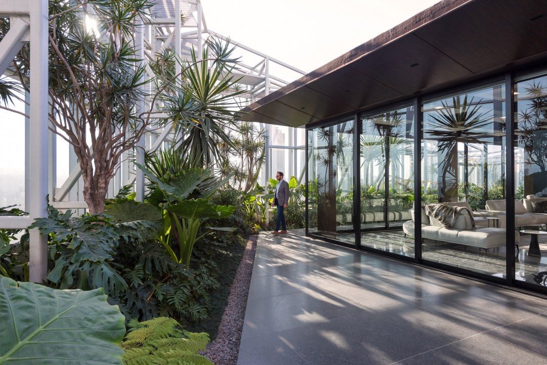 Depremden Zarar Görmüş Kulenin Yeni Restorasyonu