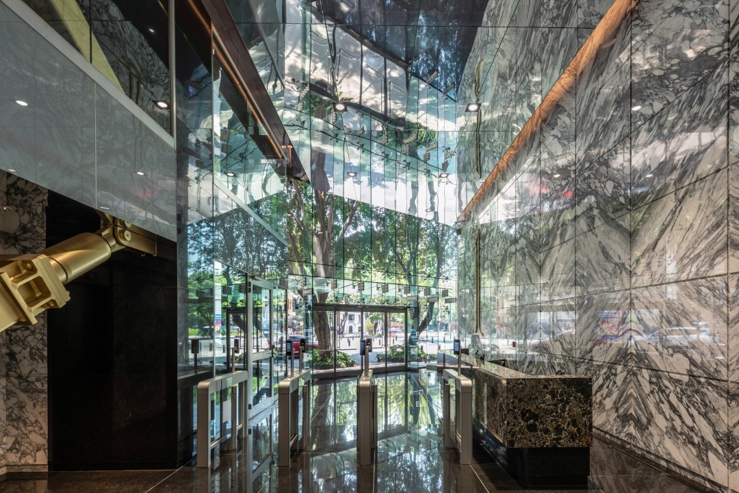 Depremden Zarar Görmüş Kulenin Yeni Restorasyonu