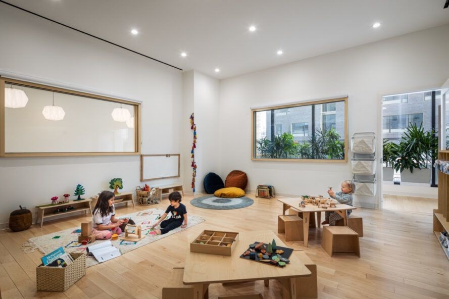 Doğada Oyun Yoluyla Öğrenmeyi Destekleyen Bir Anaokulu