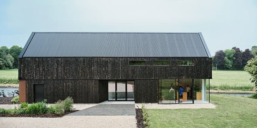 Düşük Enerjili Bir Ofis ve İki Çevre Dostu Konut