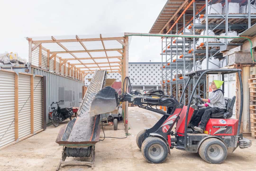 Düşük Karbonlu Geri Dönüştürülmüş Tuğla