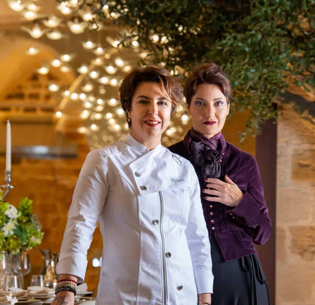 Ebru Baybara Demir ve Yüksek Mimar Ayşe Çetin Ebru Baybara Demir ve Yüksek Mimar Ayşe Çetin