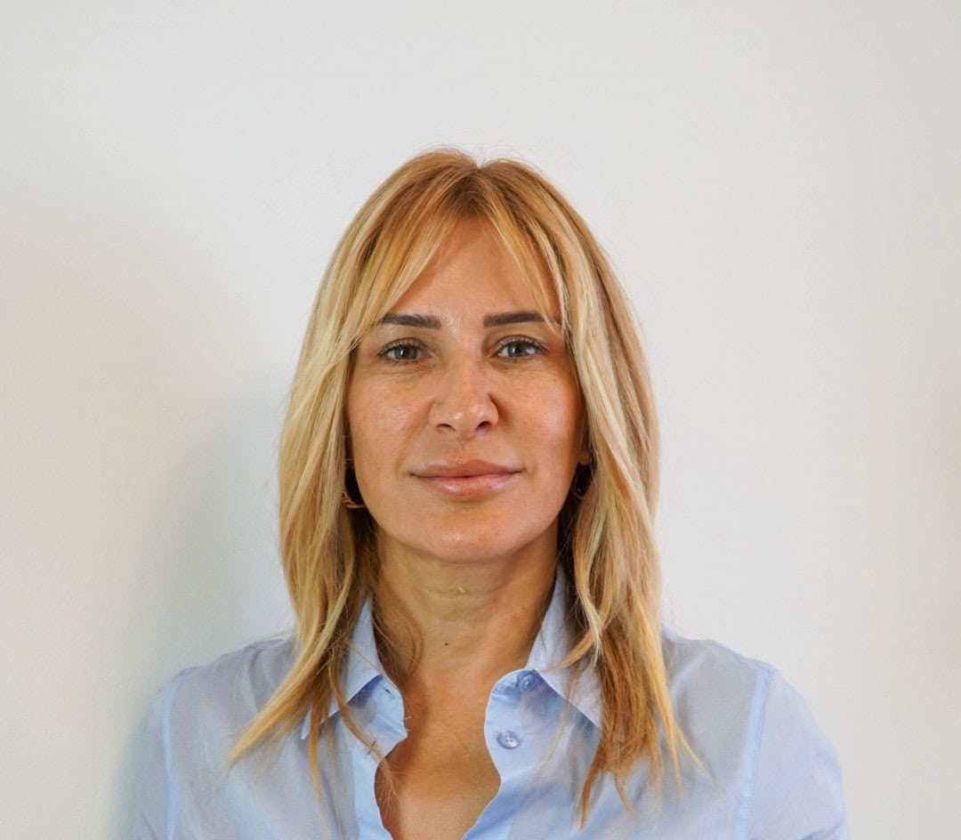 Emart Gayrimenkul Kurucusu ve Gayrimenkul Uzmanı Arzu Turan Emart Gayrimenkul Kurucusu ve Gayrimenkul Uzmanı Arzu Turan