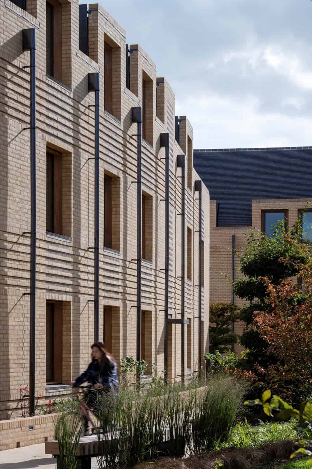 Cambridge'nin Passivhaus Öğrenci Konutları Cambridge'nin Passivhaus Öğrenci Konutları
