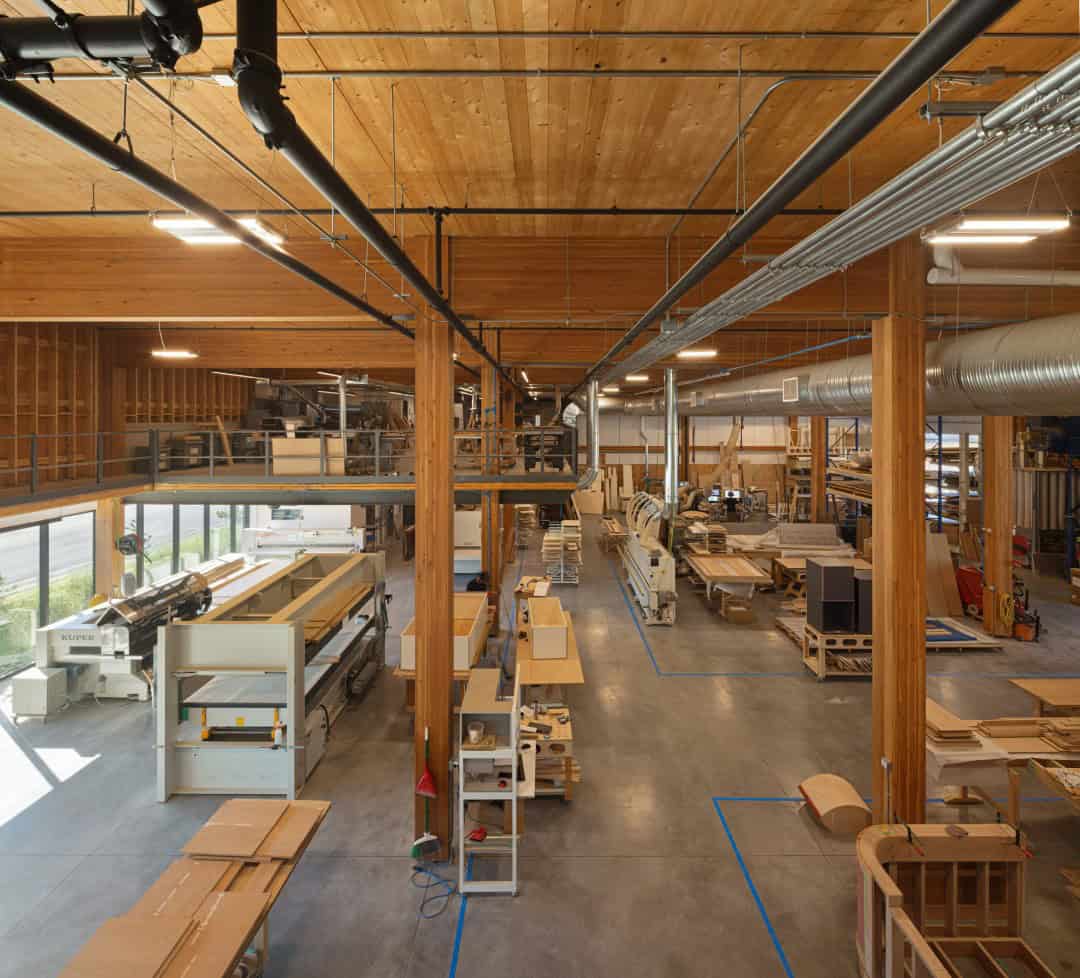 Hemsworth Architecture Kanada'da Sürdürülebilir Masif Ahşap Fabrikası İnşa Etti
