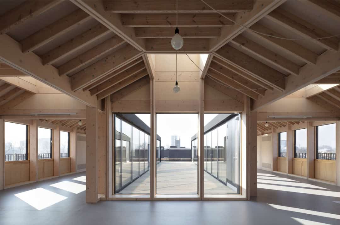 Henley Halebrown Eski Sanayi Binasını İş Yerine Dönüştürüyor