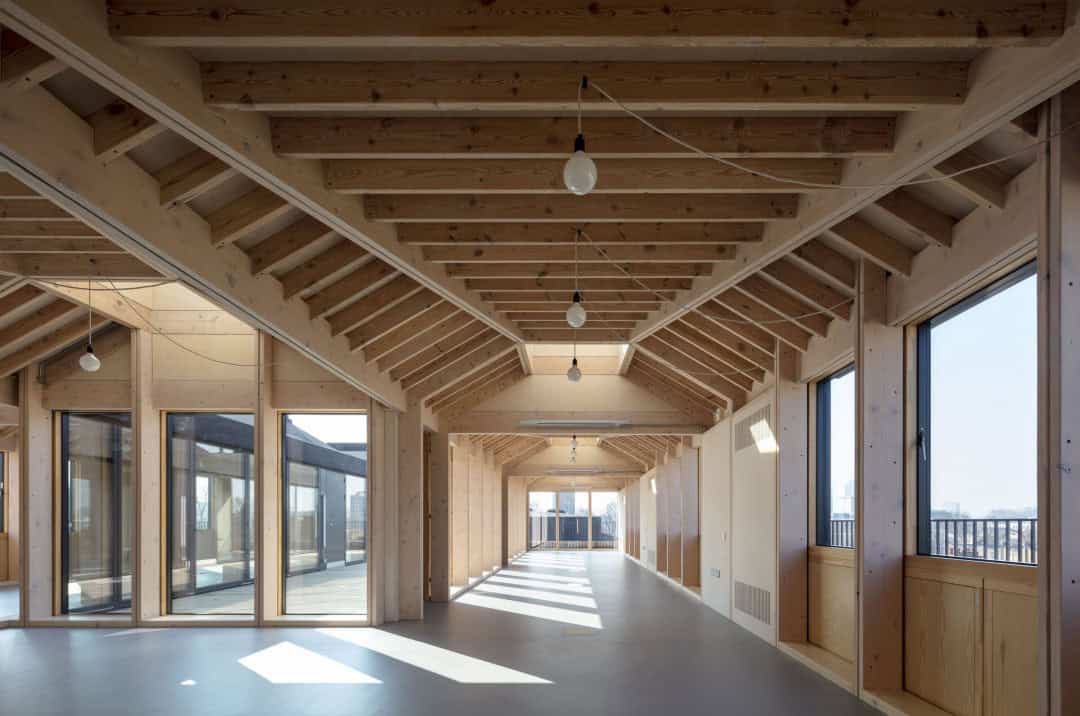 Henley Halebrown Eski Sanayi Binasını İş Yerine Dönüştürüyor