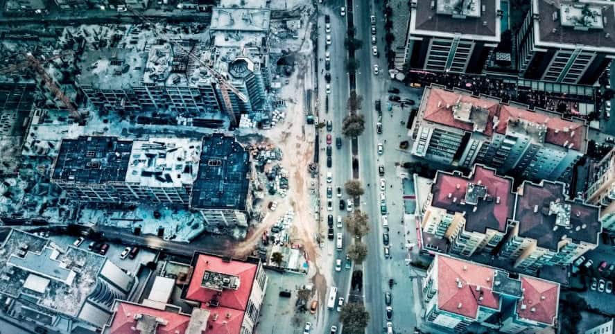 İnşaat Yapım Aşamaları Baştan Gözden Geçirilmeli