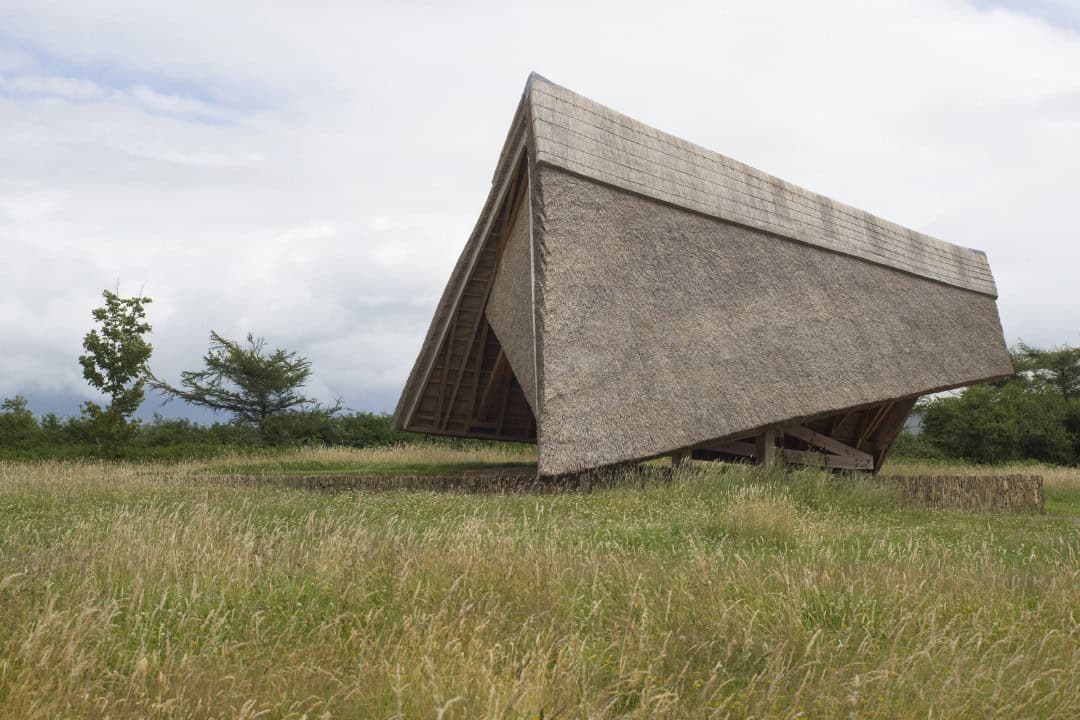 İrlanda'nın Yerel Yapı Malzemelerini İnceleyen Bir Pavyon