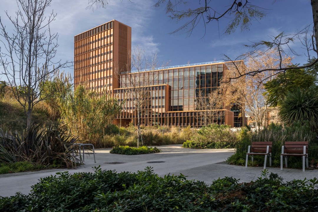 İspanya'nın İlk Akıllı ve Sürdürülebilir Binası