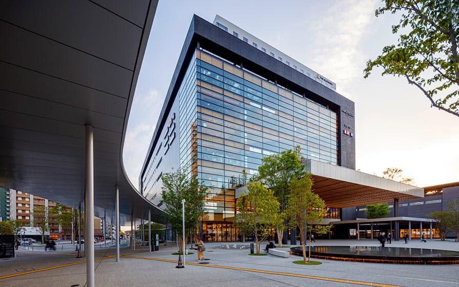 JR Kumamoto Tren İstasyonu