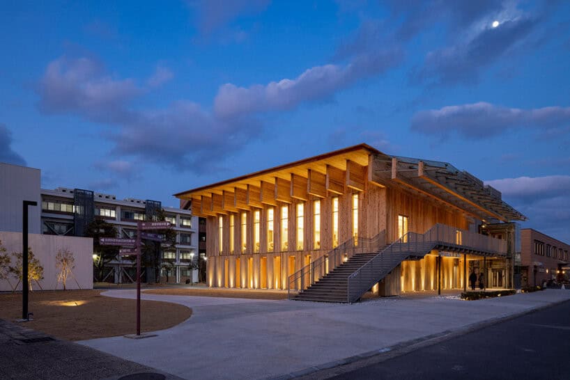 Kengo Kuma'nın Tasarladığı Sürdürülebilir Ahşap Sınıf