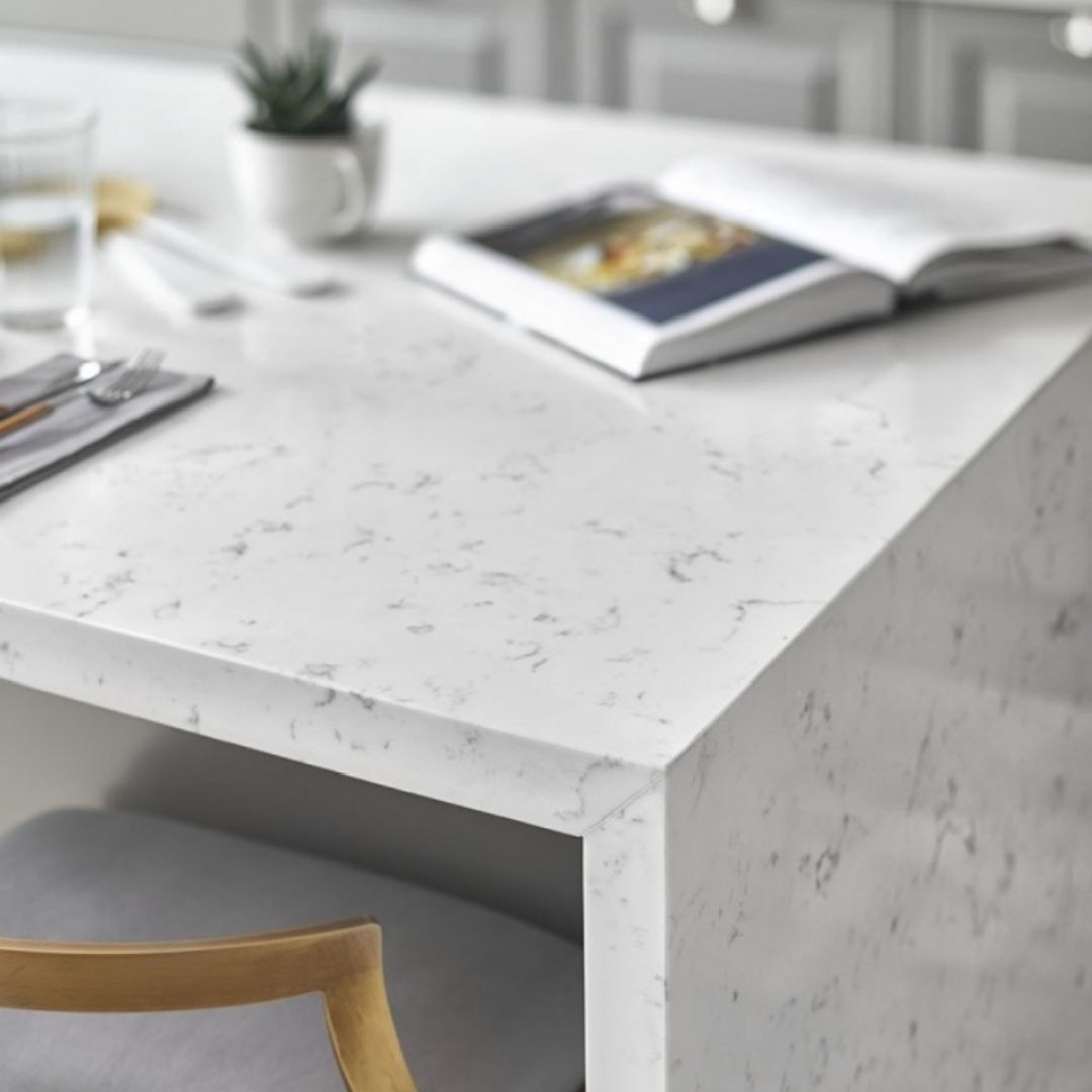 Kuvars mutfak tezgahı