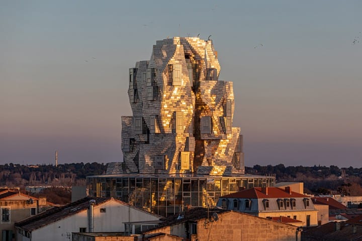 Frank Gehry’nin Tasarladığı Bükümlü Luma Arles Kulesi Haziranda Açılıyor