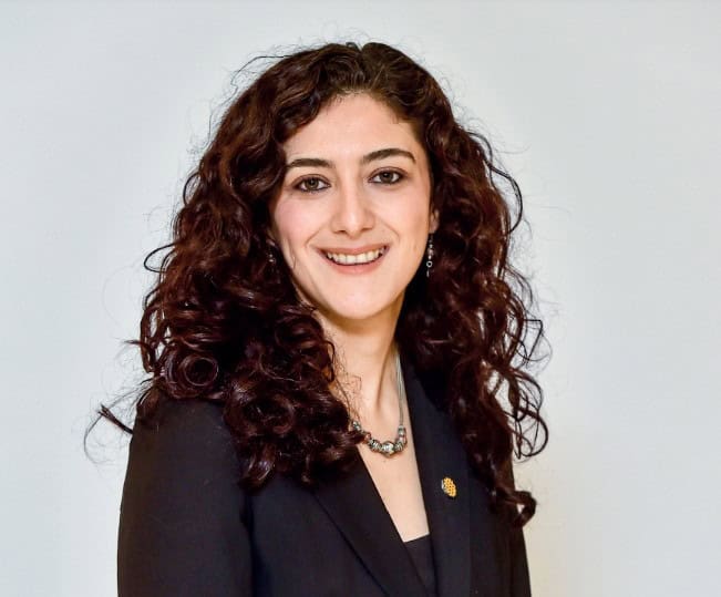 WRI Türkiye Sürdürülebilir Binalar Ağı Proje Koordinatörü Meltem Bayraktar WRI Türkiye Sürdürülebilir Binalar Ağı Proje Koordinatörü Meltem Bayraktar