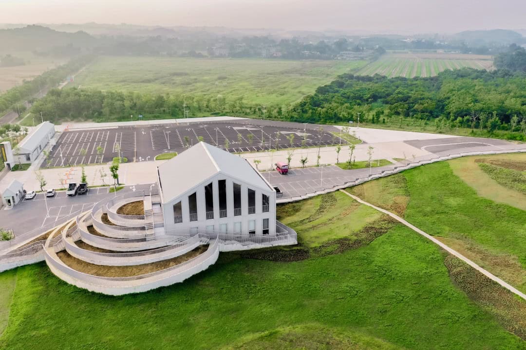 MVRDV'nin Yeşil Çatıyla Kaplı Tasarımı