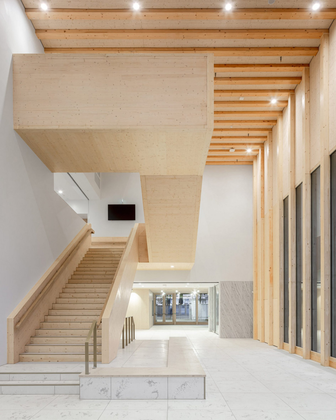 Marga Klompé Binası