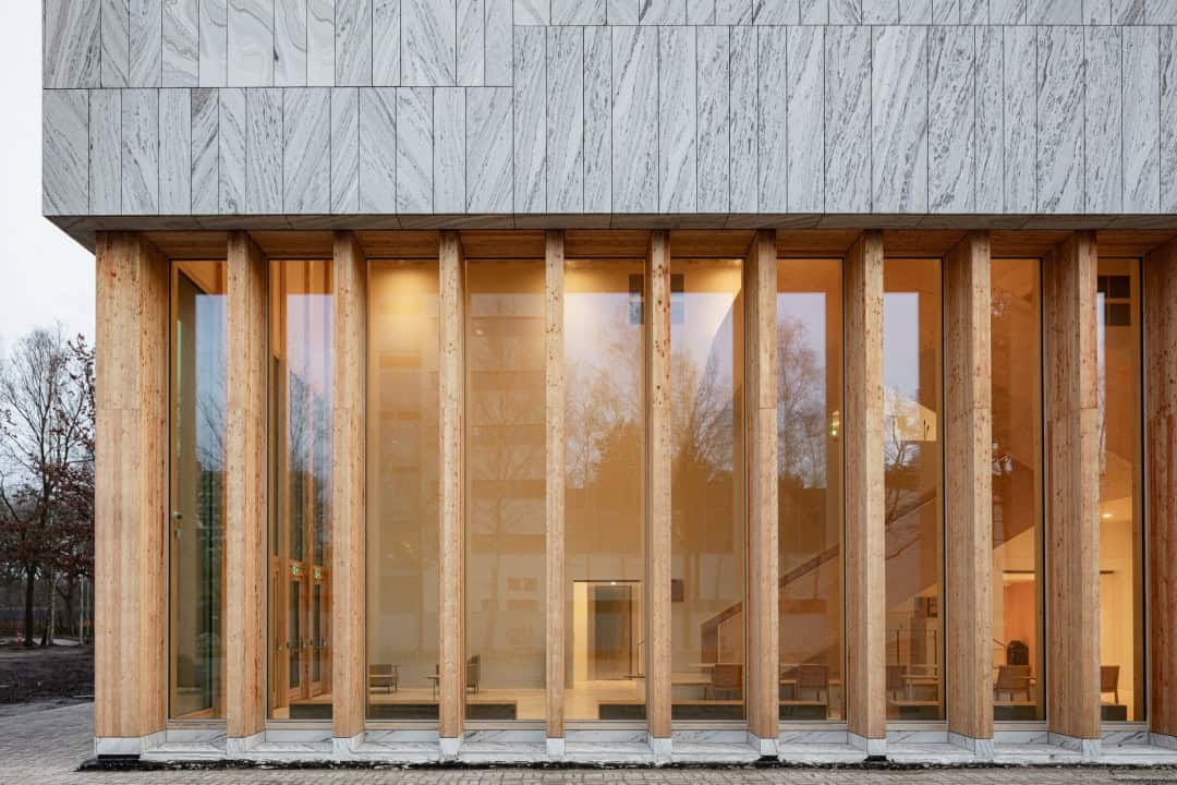 Marga Klompé binası