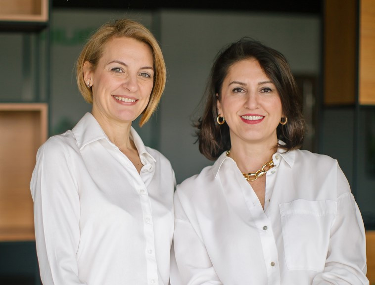 Melis Öner ve Lebriz Akdeniz