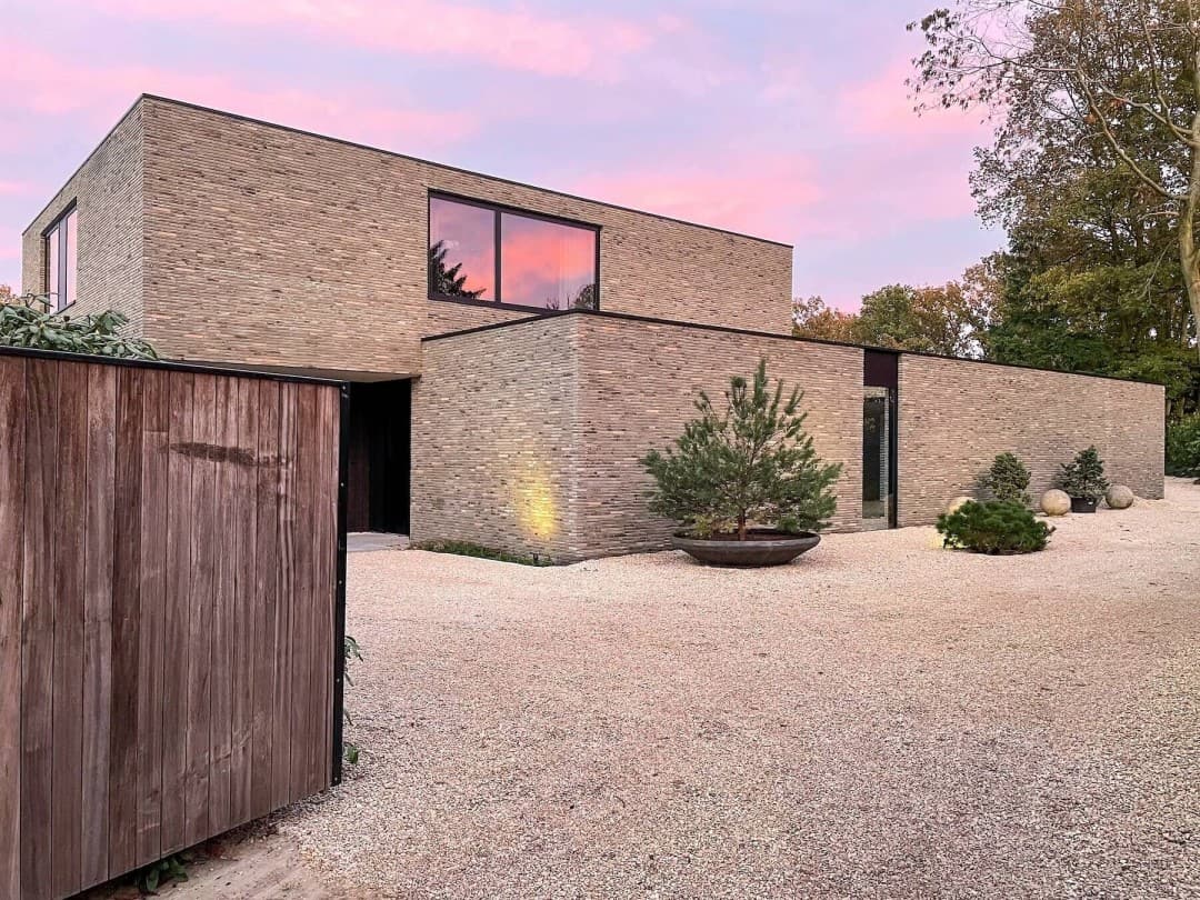 Modern ve Enerji Nötr Bir Yapı