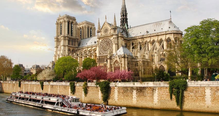 Notre Dame Katedrali