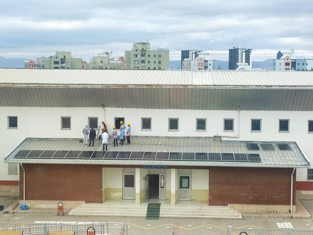 Şehit Rıfat Çelik İlkokulu