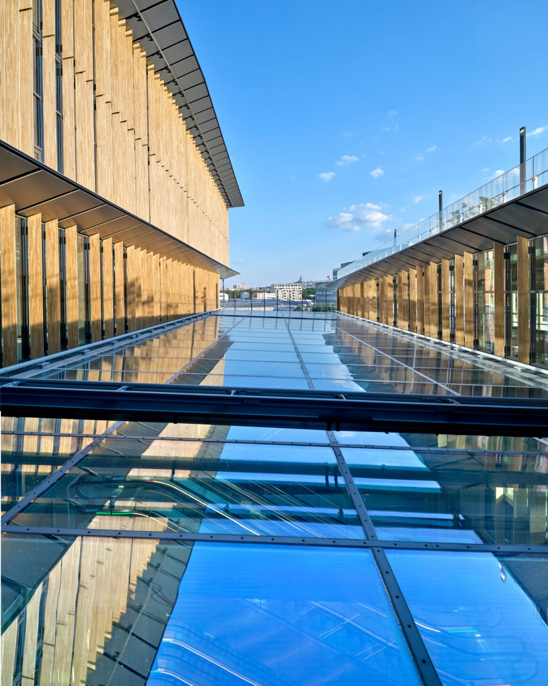 Saint-Denis Pleyel İstasyonu