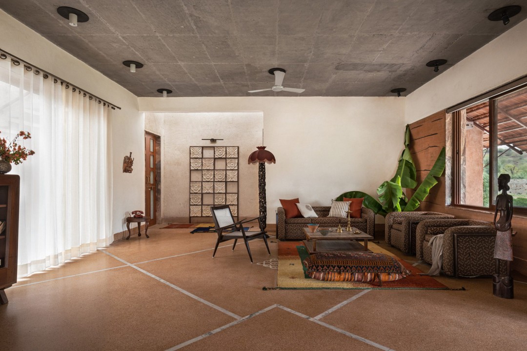 Sıkıştırılmış Toprak Duvarlı Sürdürülebilir Bir Yapı