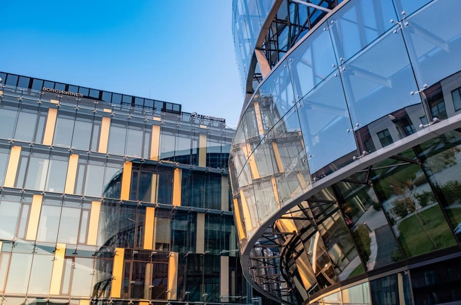 Şişecam Charger Binaya Entegre Fotovoltaik