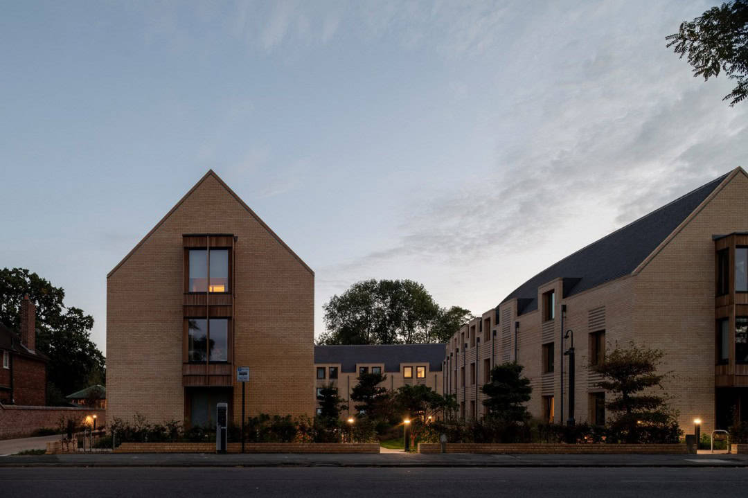 Cambridge'nin Passivhaus Öğrenci Konutları Cambridge'nin Passivhaus Öğrenci Konutları