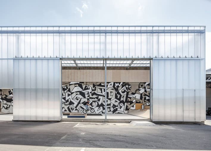 Polikarbonat Cephe Örnekleri Polikarbonat Cephe Örnekleri