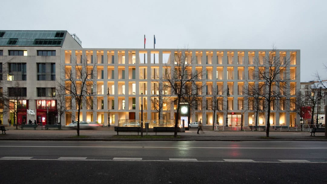 Sürdürülebilir Büyükelçilik Binası