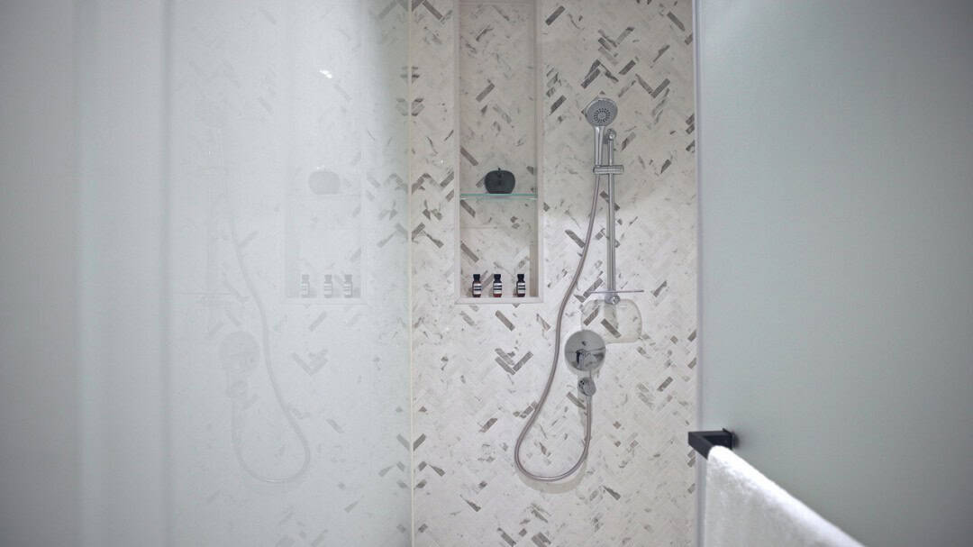 Sürdürülebilir Tasarım ve Teknolojiyle  Porselen Yüzeylerin Kullanımı