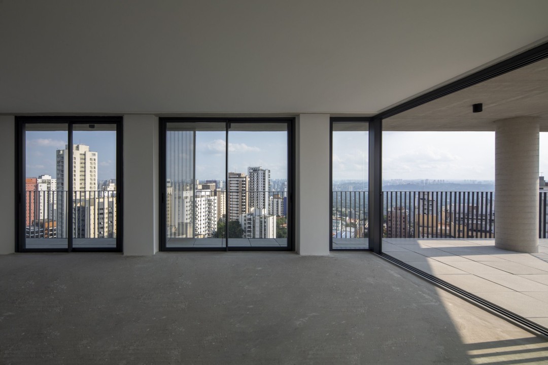 Sürdürülebilir Tasarlanmış Tropikal Metropol Kulesi