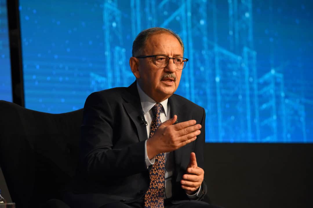 T.C. Çevre ve Şehircilik Bakanı Mehmet Özhaseki