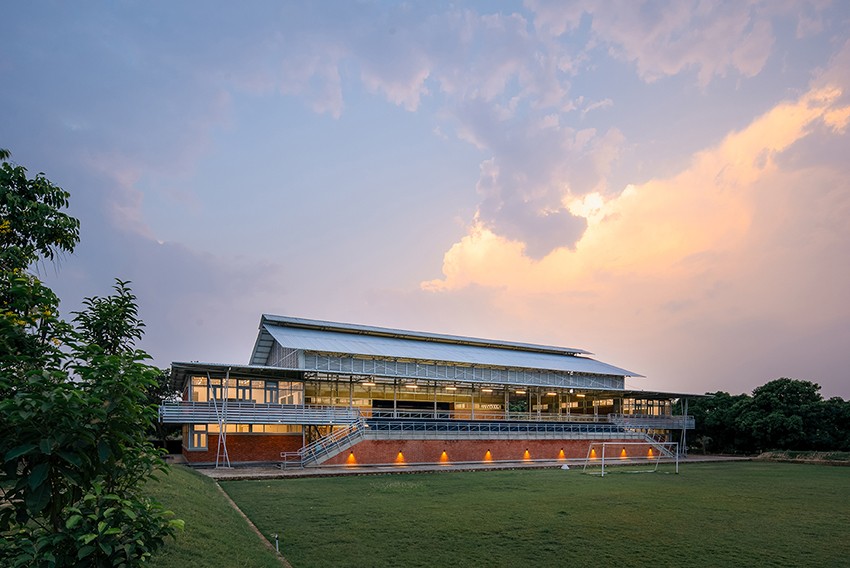 Taksila Academy Activity Center Geri Kazanılmış Malzemelerle İnşa Edildi