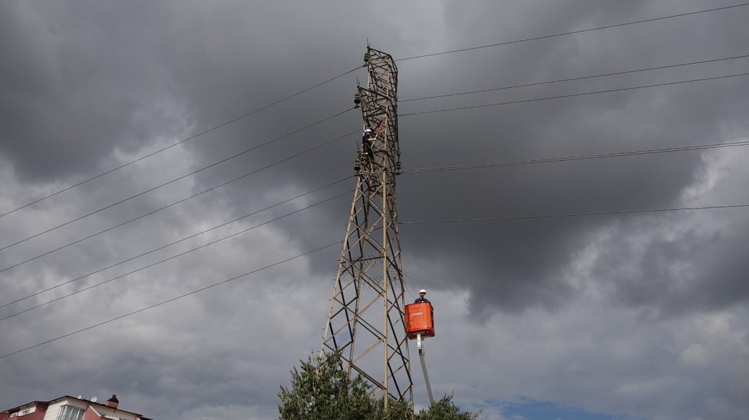 UEDAŞ Müşteri Memnuniyeti Sıralamasında Türkiye Birincisi Oldu!